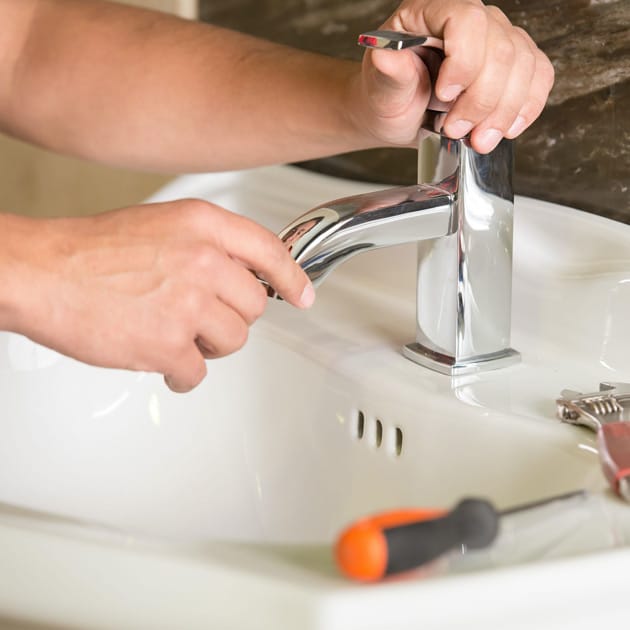 As your experienced bathroom plumbers in North Tonawanda, our team can fix or install new faucets and fixtures.